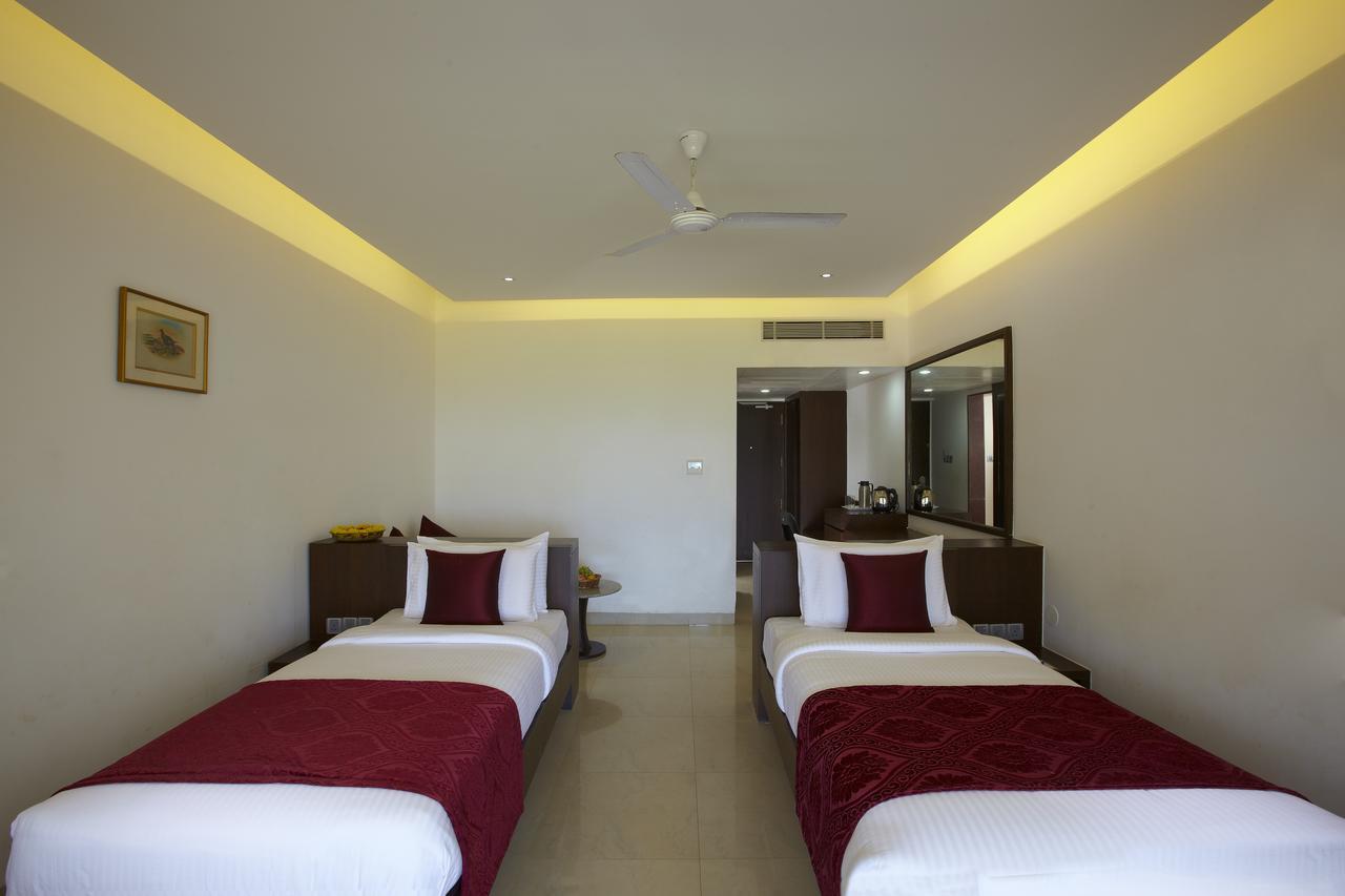 Rns Golf Resort & Nature Cure Centre Māvalli المظهر الخارجي الصورة